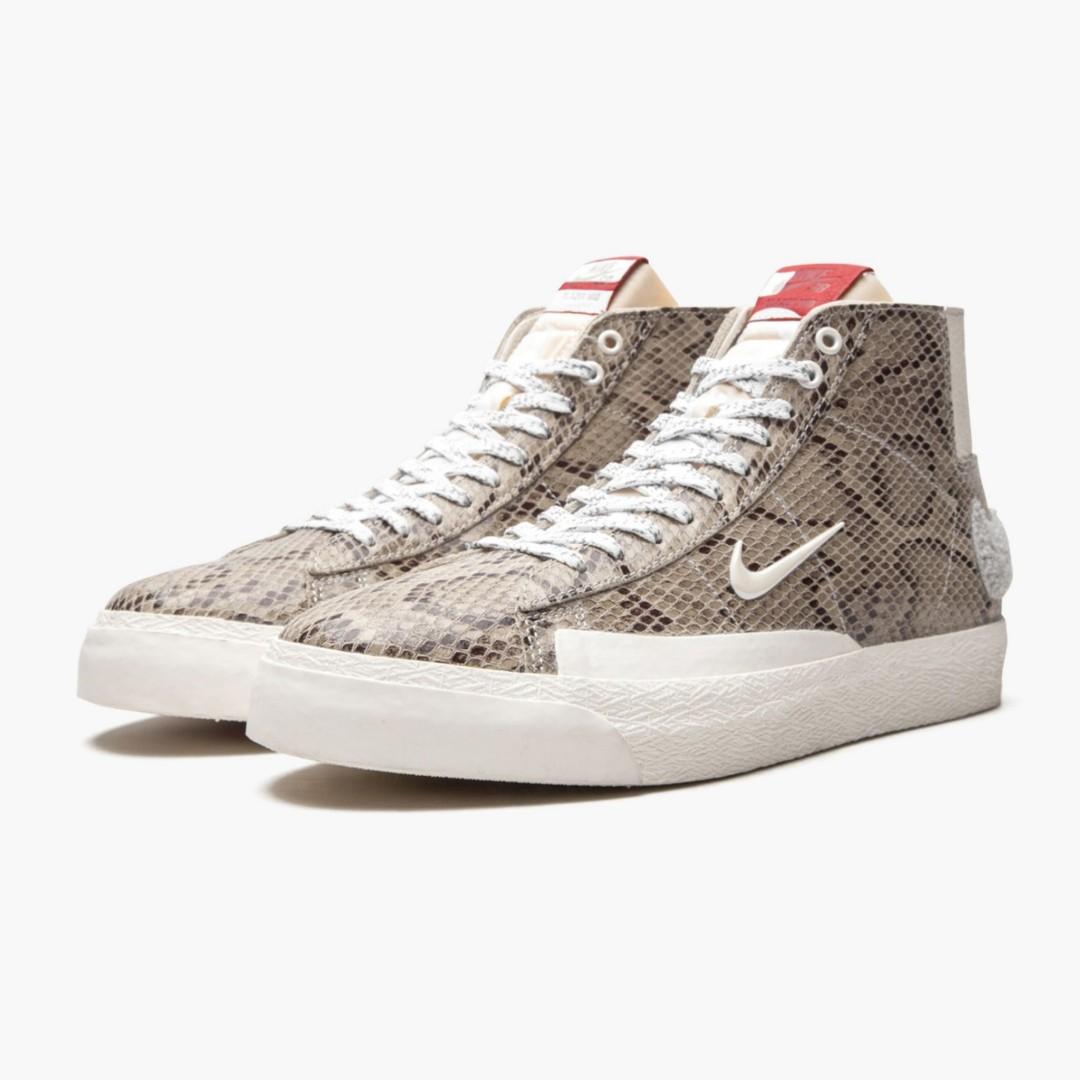 Preservativo rival Caballero amable Soulland x Nike SB Blazer Mid QS "FRI.day 03", Luxury, Sneakers & Footwear  on Carousell