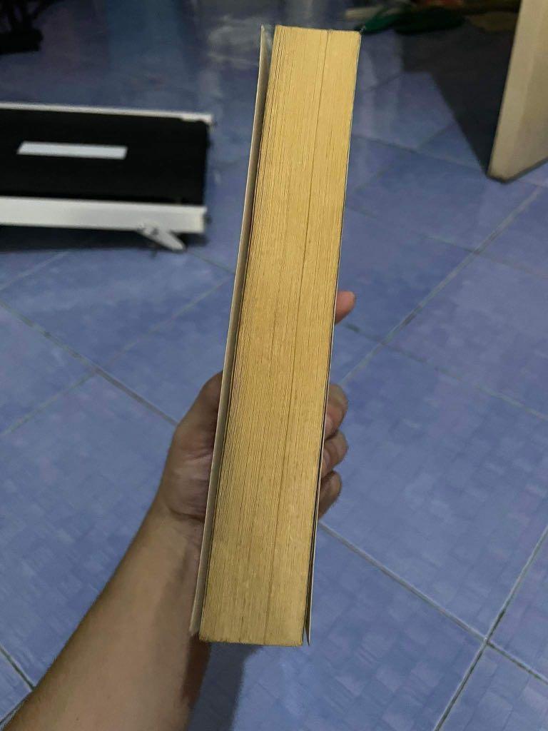 The Lucky One by Nicholas Sparks (Category: Storybooks) located in Manila. Submitted by schwarger (Listing ID 1169300068, Image 2). Description: .