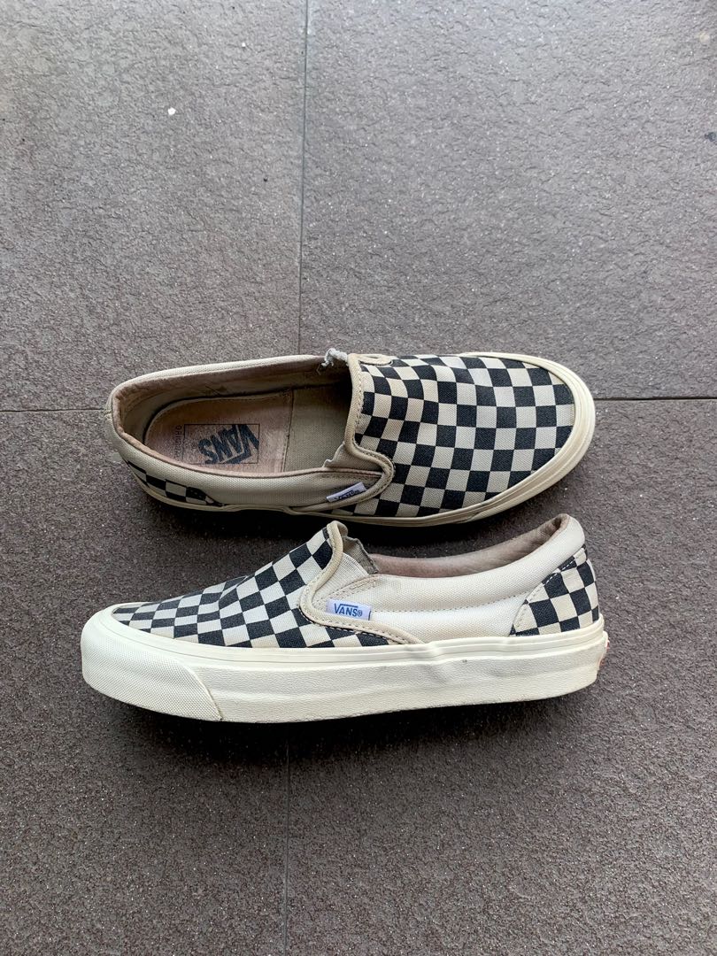 vans slip on checkerboard vault og