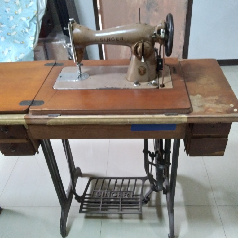 Vintage Singer Sewing Machine, TV & Home Appliances, Other Home ...