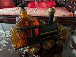 VINTAGE TRAIN LOCOMOTIVE DECANTER SET/MUSICAL BOX IRON HORSE CD 1 BAR SET