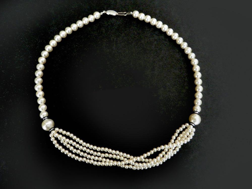Vintage White Faux Pearl Necklace 