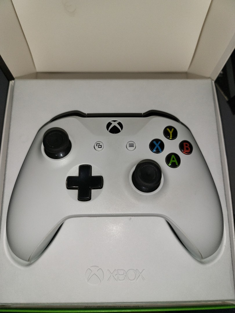 Well used Xbox one controller, Video Gaming, Gaming Accessories