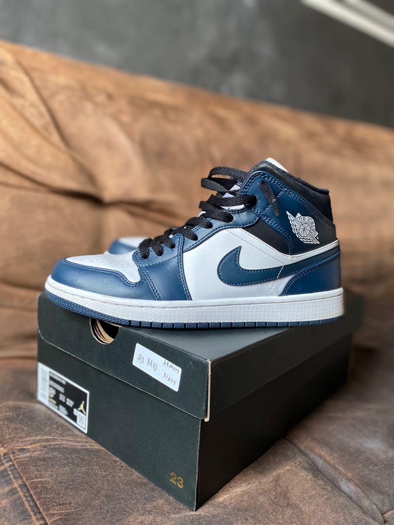 nike air jordan 1 retro mid armory navy