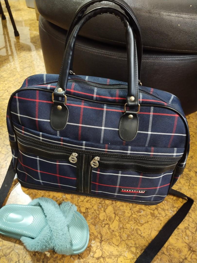 Luggage hot sale straps b&m