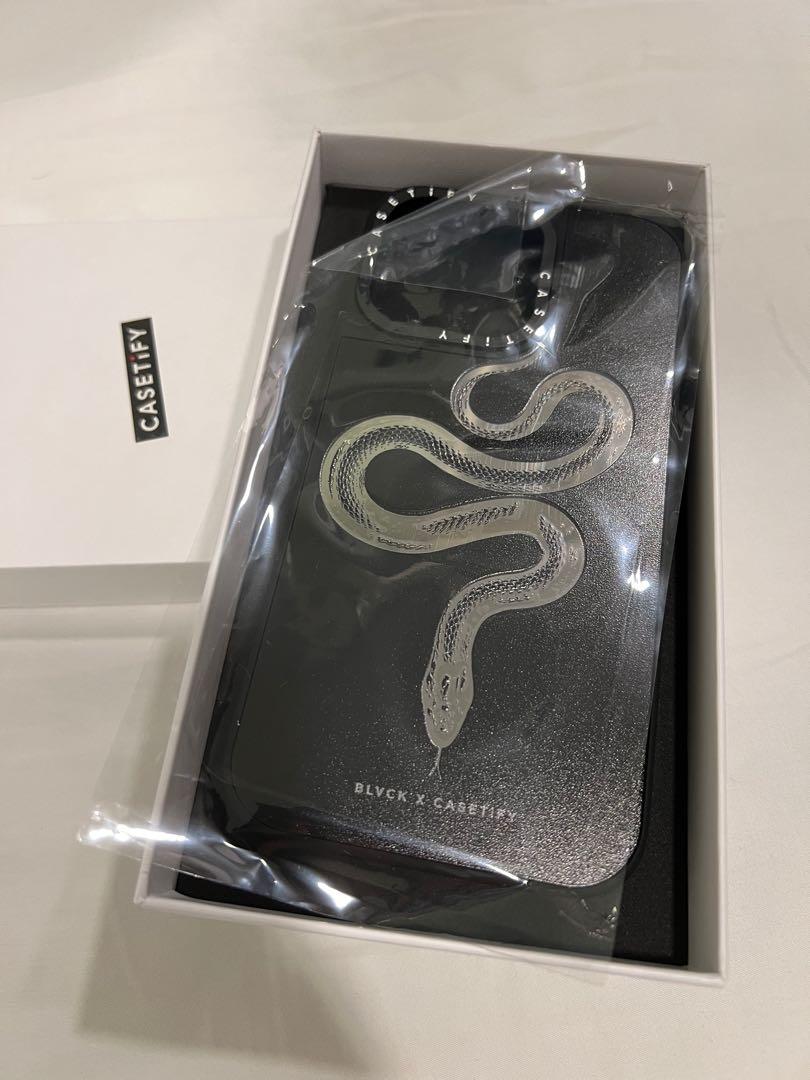 BLVCK x CASETiFY 蛇デザイン iPhoneケース