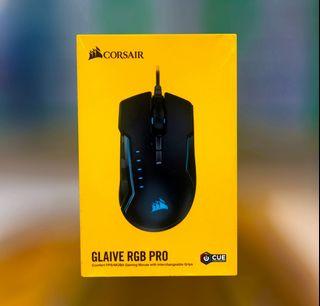CORSAIR GAMING GLAIVE RGB PRO COMFORT FPS/MOBA GAMING MOUSE WITH INTERCHANGEABLE GRIPS (BLACK)