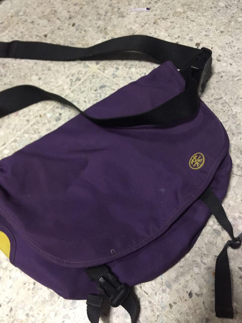 Crumpler the hoax messenger bag, Men's Fashion, Bags, Sling Bags on