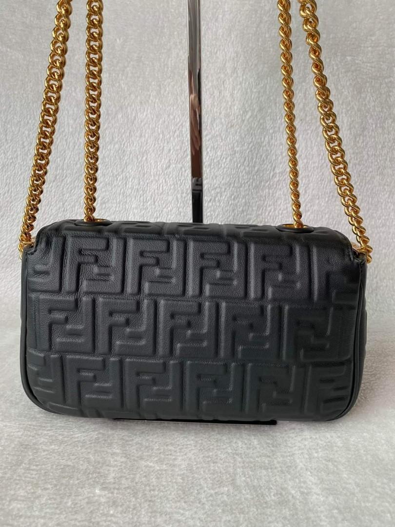 Fendi Women's Baguette Chain Midi Bag