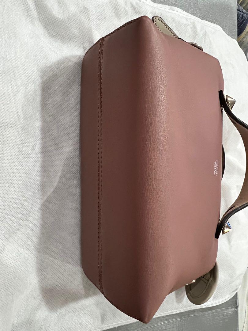 Fendi By the Way Tri Color - Mini (Category: Luxury Bags & Wallets) located in Quezon City. Submitted by lykamm22 (Listing ID 1169594006, Image 3). Description: Fendi by the way tri color mini No inclusion bag only Super sale at 30K last price. Letting go with usual signs of usage at the corner.