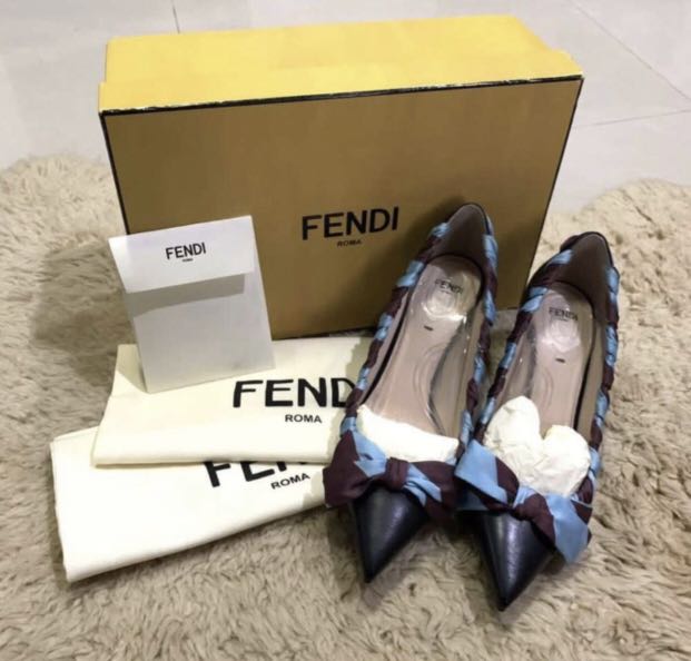 fendi pink wallet