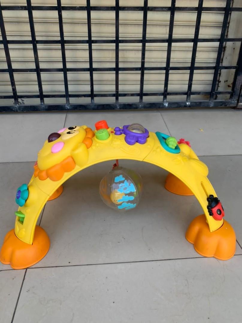 Fisher price cruise around activity lion top