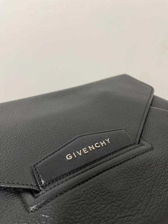 Givenchy Antigona Envelope Clutch in Grey — UFO No More