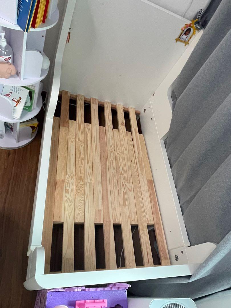 Ikea toddler extendable bed, Furniture & Home Living, Furniture, Bed