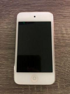iPod Touch (4th Generation) 8GB Silver