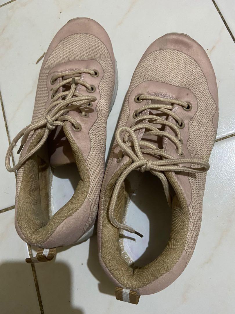 Kicks shoes price deals