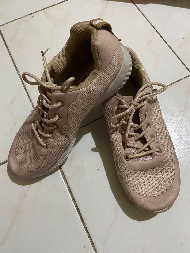 Kicks shoes price deals