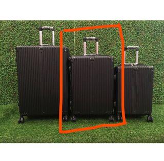 Luggage Compact- 24” Medium