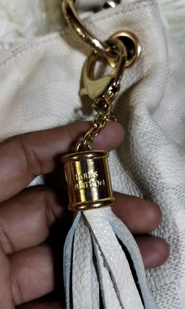 LV tote (Category: Luxury Bags & Wallets) located in Paranaque City. Submitted by eikichi_bags_and_perfume (Listing ID 1169552185, Image 2). Description: Preloved LV no code, Japan auction source.