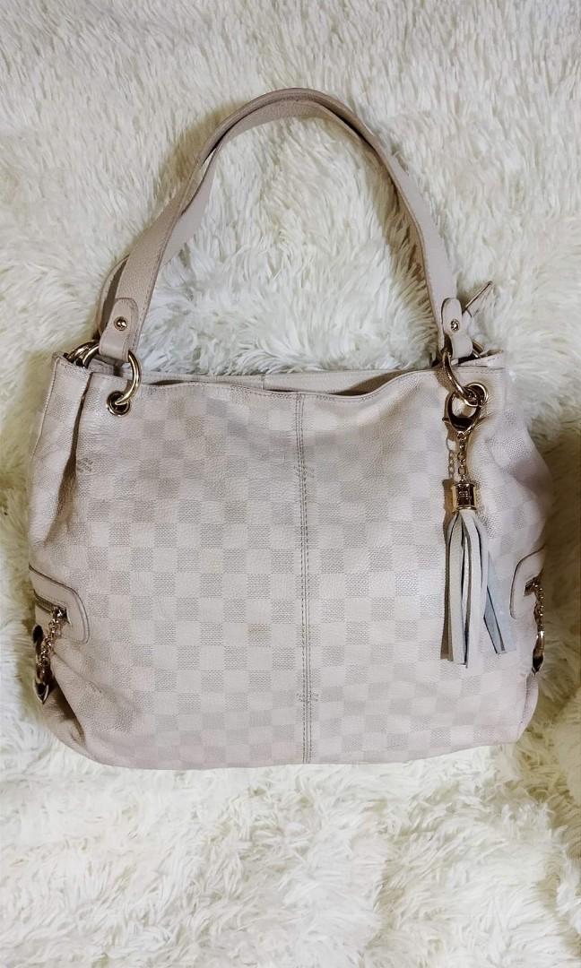 LV tote (Category: Luxury Bags & Wallets) located in Paranaque City. Submitted by eikichi_bags_and_perfume (Listing ID 1169552185, Image 1). Description: Preloved LV no code, Japan auction source.