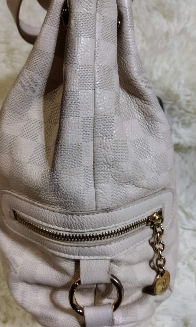 LV tote (Category: Luxury Bags & Wallets) located in Paranaque City. Submitted by eikichi_bags_and_perfume (Listing ID 1169552185, Image 3). Description: Preloved LV no code, Japan auction source.
