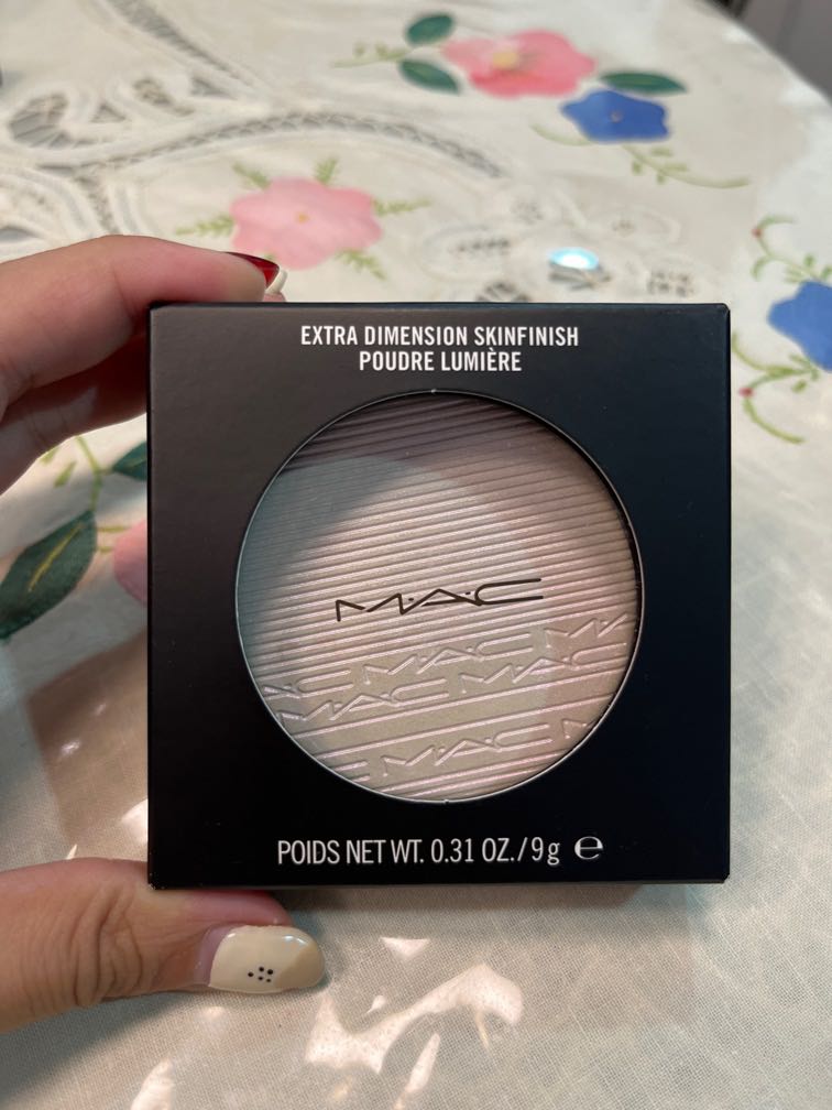 MAC extra dimension skin finish, Beauty & Personal Care, Face, Makeup ...