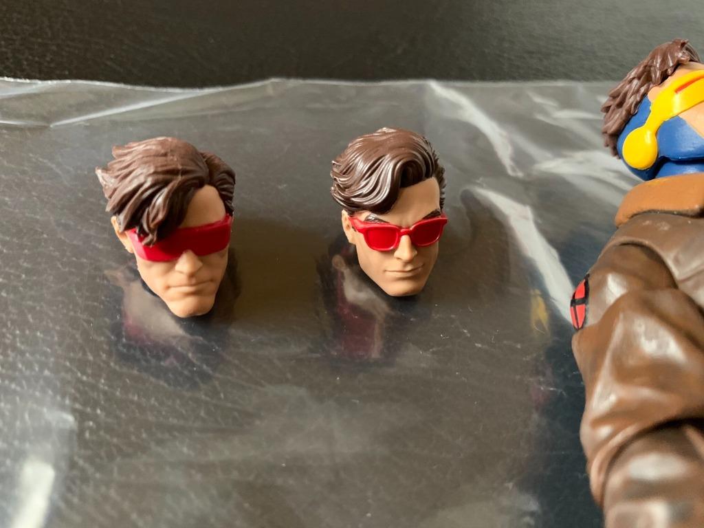Marvel Legends Cyclops (Category: Figurines & Statues) located in Manila. Submitted by clark.kent1 (Listing ID 1169448270, Image 3). Description: Marvel legends Cyclops from 3 Pack Never been played just removed from the packaging Complete with extra heads and hand.