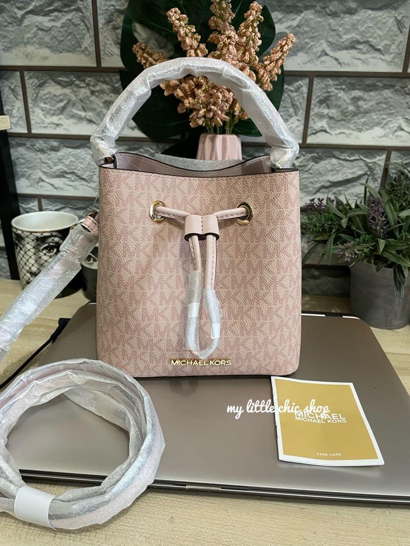 PO: 💯 authentic Michael Kors Suri medium bucket bag quilted, Women's  Fashion, Bags & Wallets, Cross-body Bags on Carousell