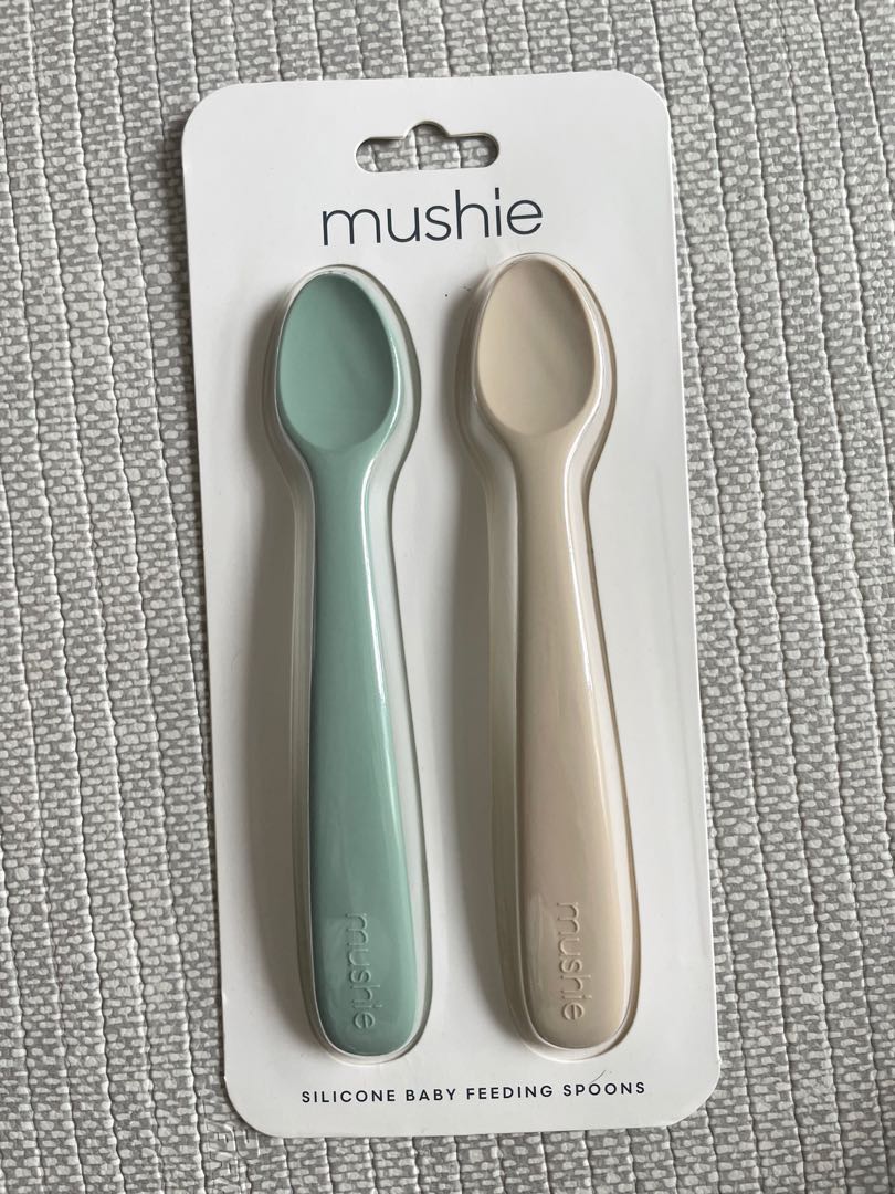 https://media.karousell.com/media/photos/products/2022/6/29/mushie_silicone_spoons_1656462616_66d375e0.jpg