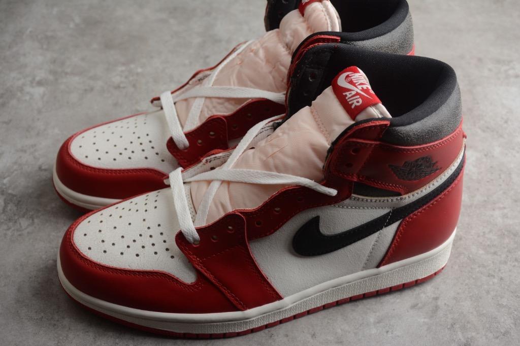 Nike air jordan 1 retro high top chicago og white red