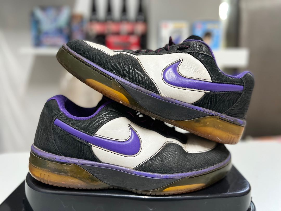 Kobe best sale 15 purple