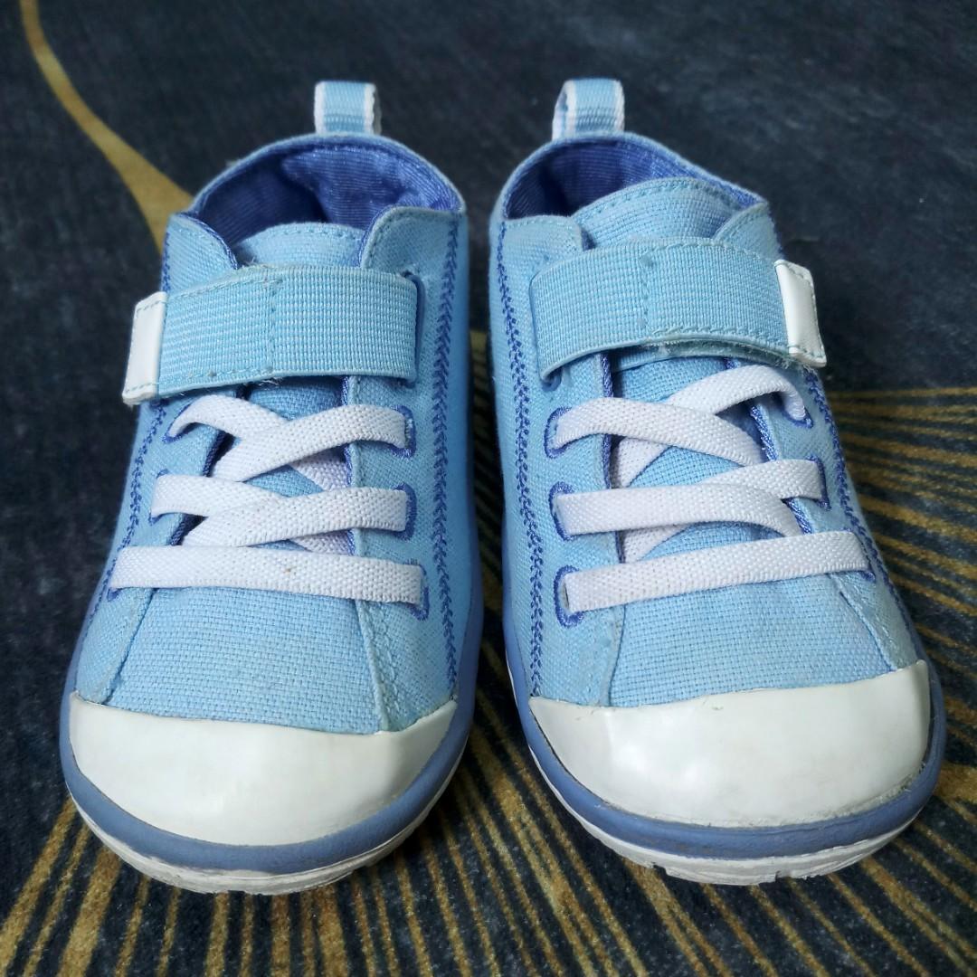 Nike milestones shoes deals