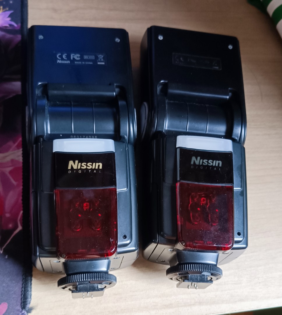 CAMERA FLASH (NOT WORKING), Photography, Cameras on Carousell