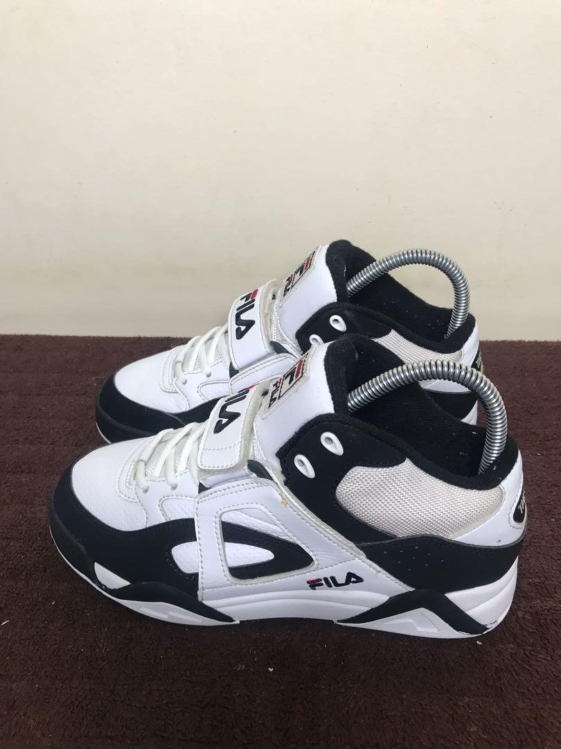 Orig Fila Cage Women s Size 6.5