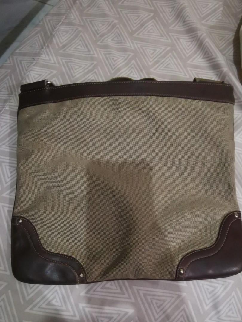orig Prada Jacquard (Category: Luxury Bags & Wallets) located in Manila. Submitted by BDBAGS (Listing ID 1169570042, Image 2). Description: prada jacquard authentic 100% honest issue zipper need to fix buo pero need i re aline need ng stiching sa loob.