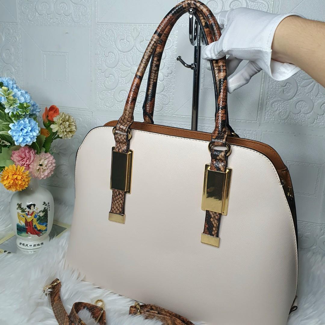 ORIGINAL ALDO ALMA TYPE BAG, Women's Fashion, Bags & Wallets, Purses &  Pouches on Carousell