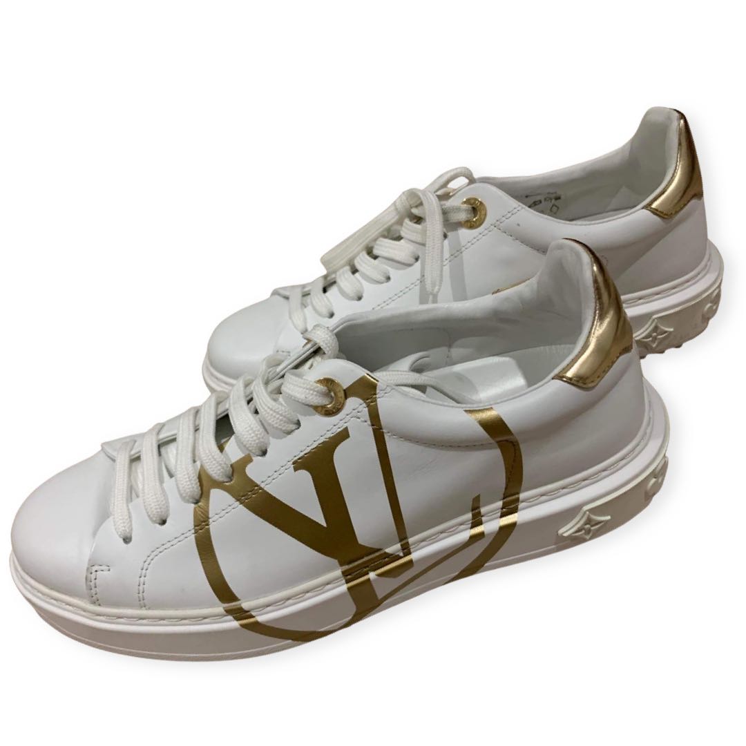 ORIGINAL LV LOUIS VUITTON RUBBER SHOES WITH AUTHENCITY CARD