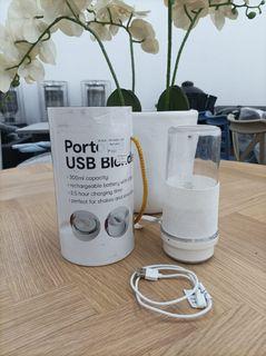 Portable USB blender