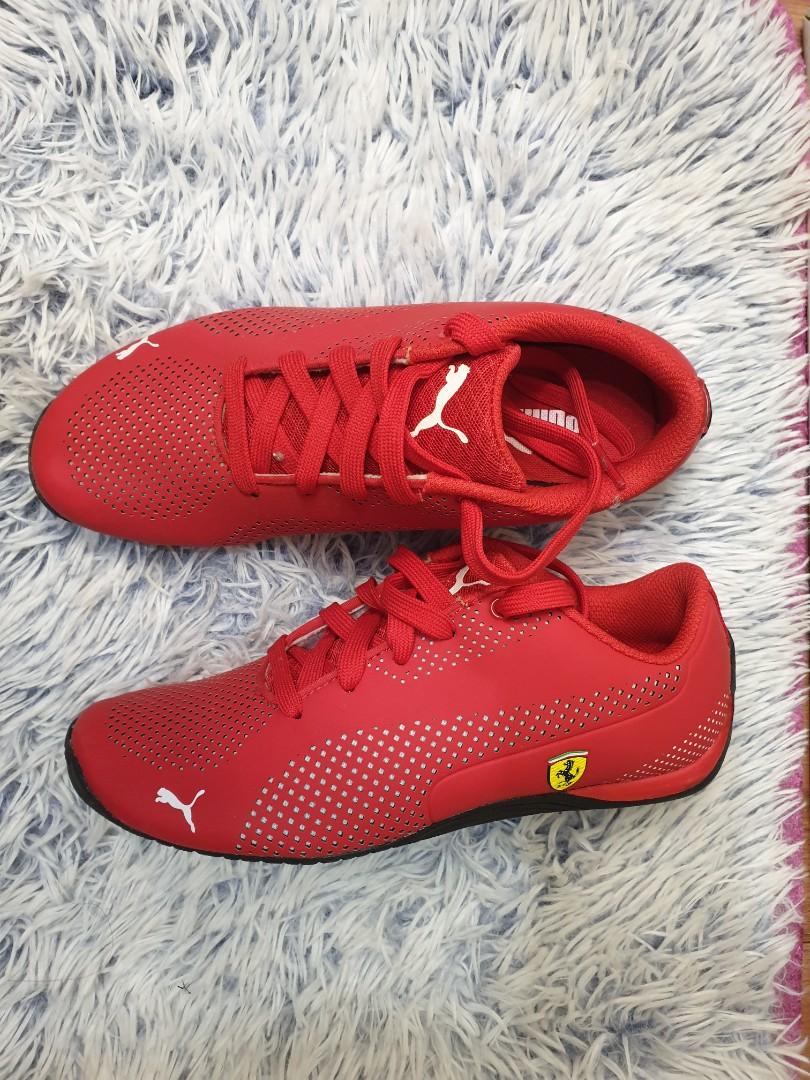 PUMA SNEAKERS (Category: Sneakers) located in Taguig. Submitted by samcheco (Listing ID 1169527064, Image 3). Description: Authentic X Ferrari Sneakers for women used once only. size 36 comes with box available shipping at buyers expense. payment first thru gcash Thank you Location is bacolod city.