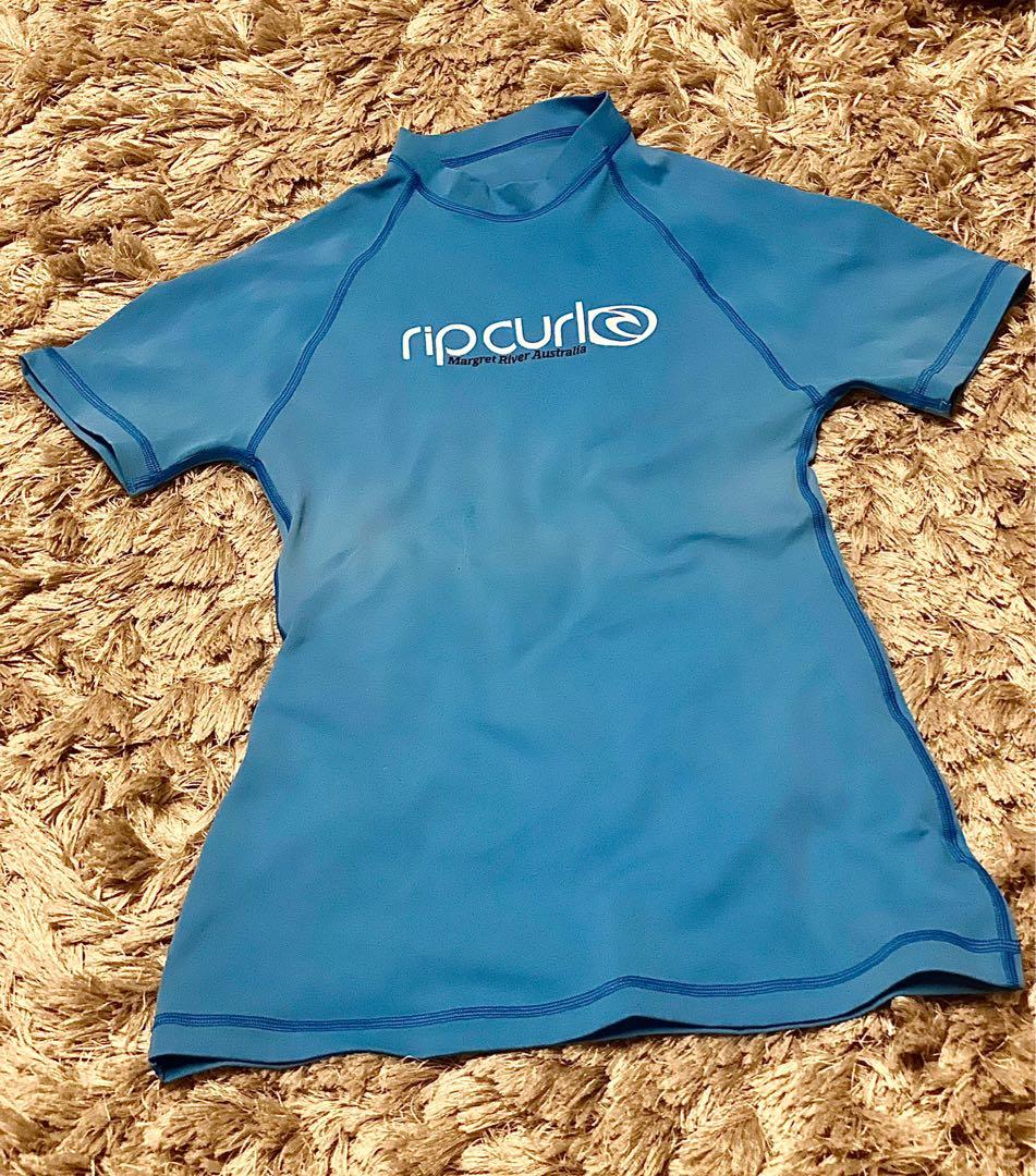 Rip Curl Rash guard, Women's Fashion, Swimwear, Rash guard on Carousell