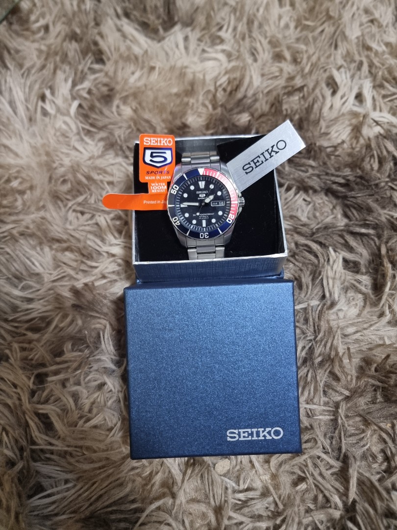 Authentic Seiko 5 discontinued watch, Luxury, Watches on Carousell