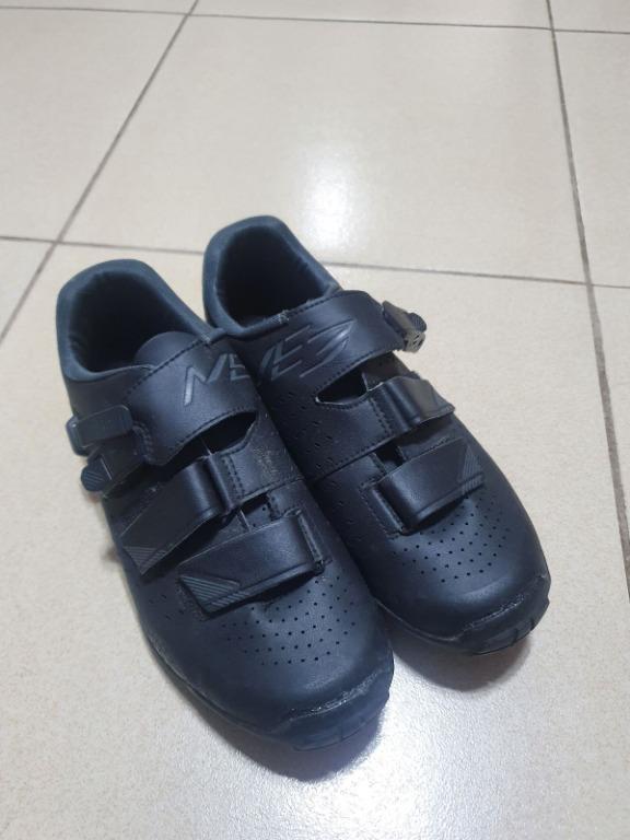 Me3 hotsell cleats shoes