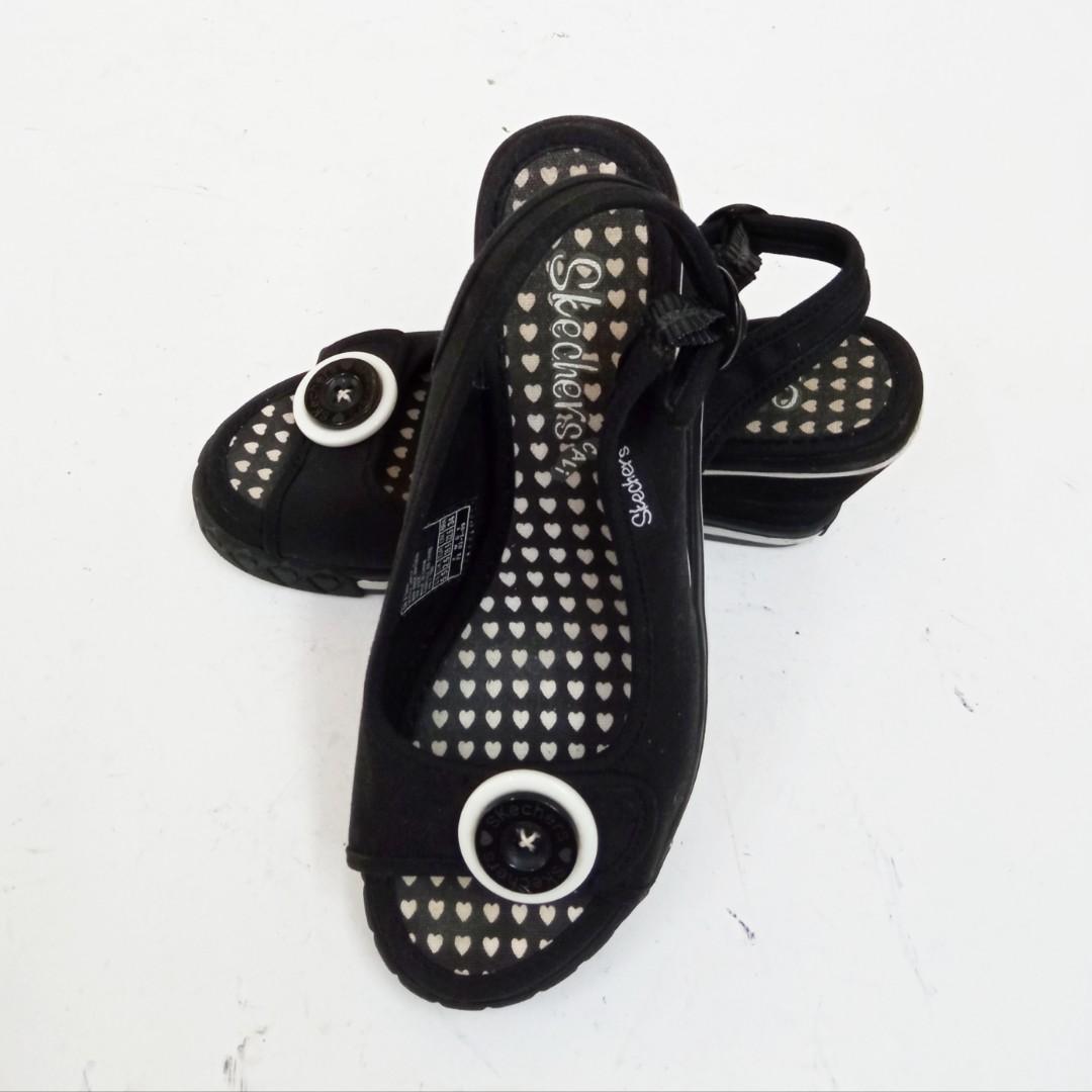 Skechers peep deals toe sandals