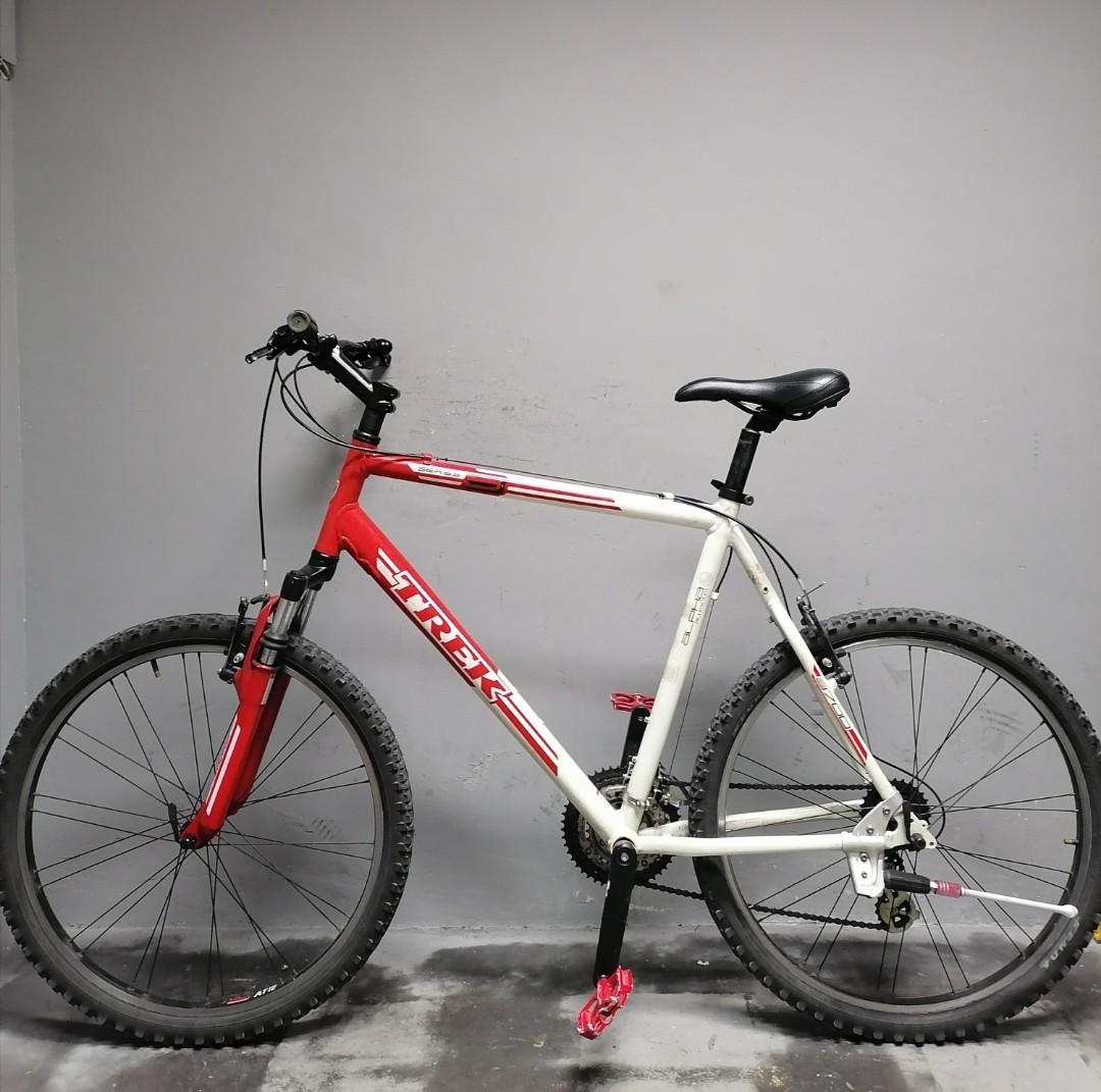 Trek 3 series red and white outlet