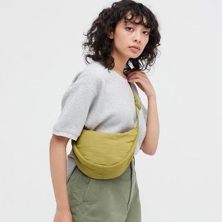 (Kategori: ) berada di . Dikirim oleh cuanken (ID iklan 1169561084, Gambar 1). Deskripsi: .
