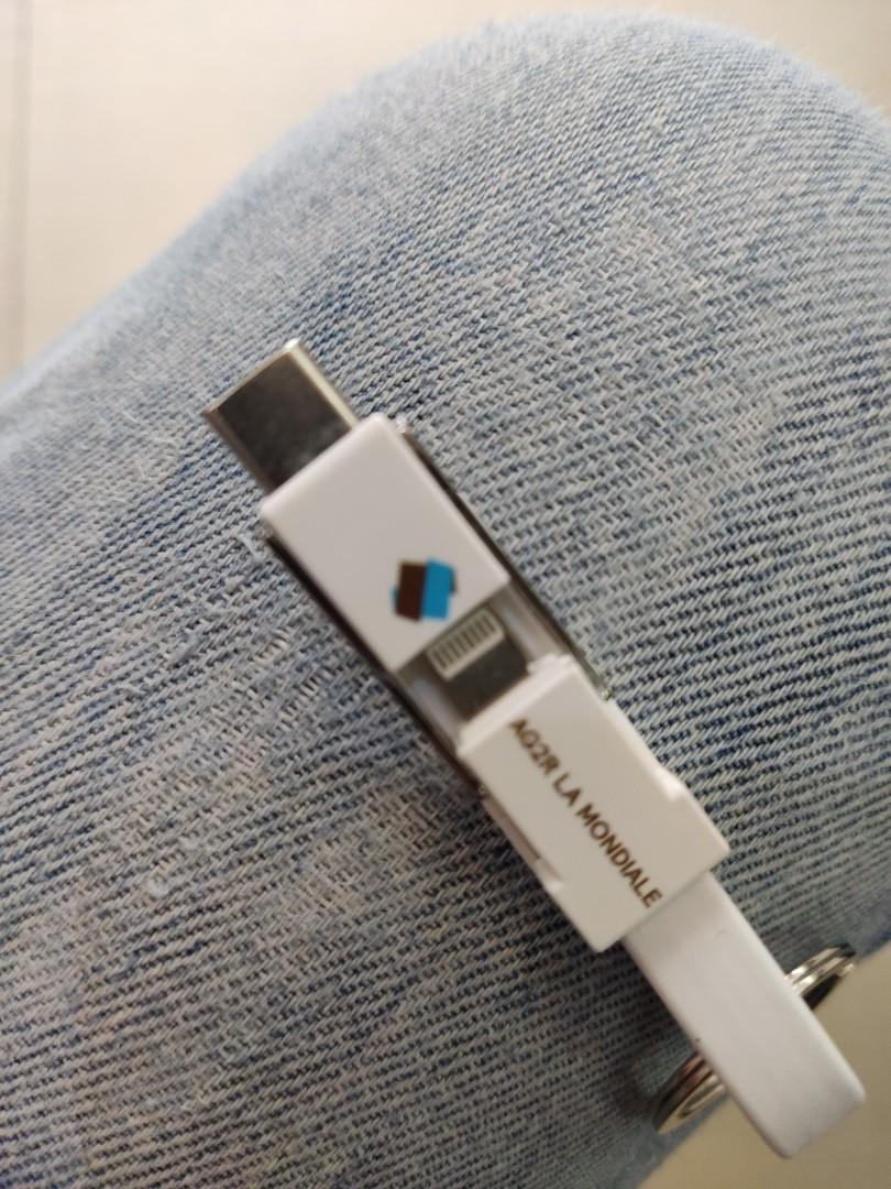 USB to Lightning USB C cable for your powerbanks (Category: Cables & Adaptors) located in Baguio. Submitted by greatdealfinder (Listing ID 1169507462, Image 1). Description: compact cable with Keyring magnetic clips to hold the cable together.
