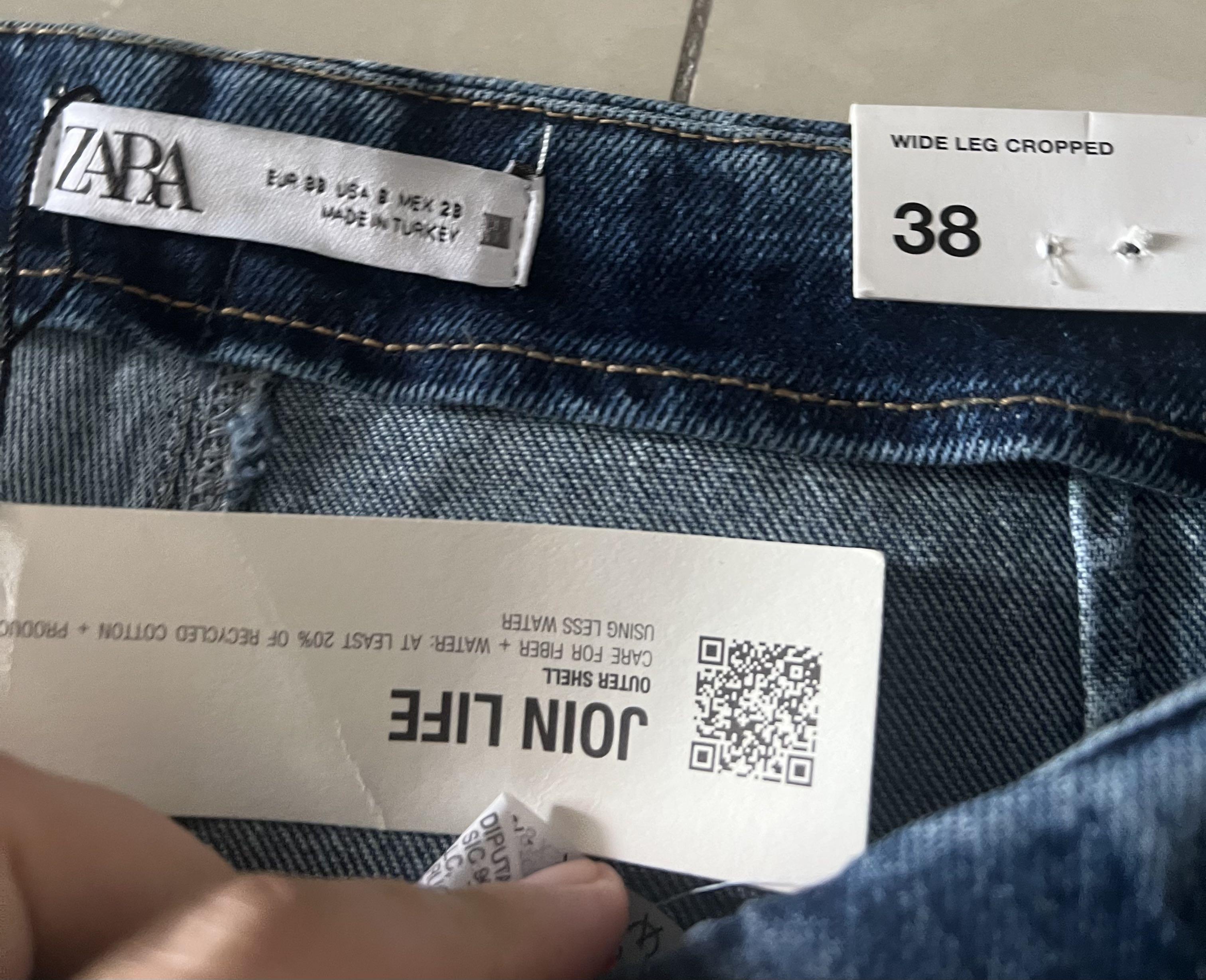 Zara jeans new WITH tag dark blue, Women's Fashion, Bottoms, Jeans &  Leggings on Carousell