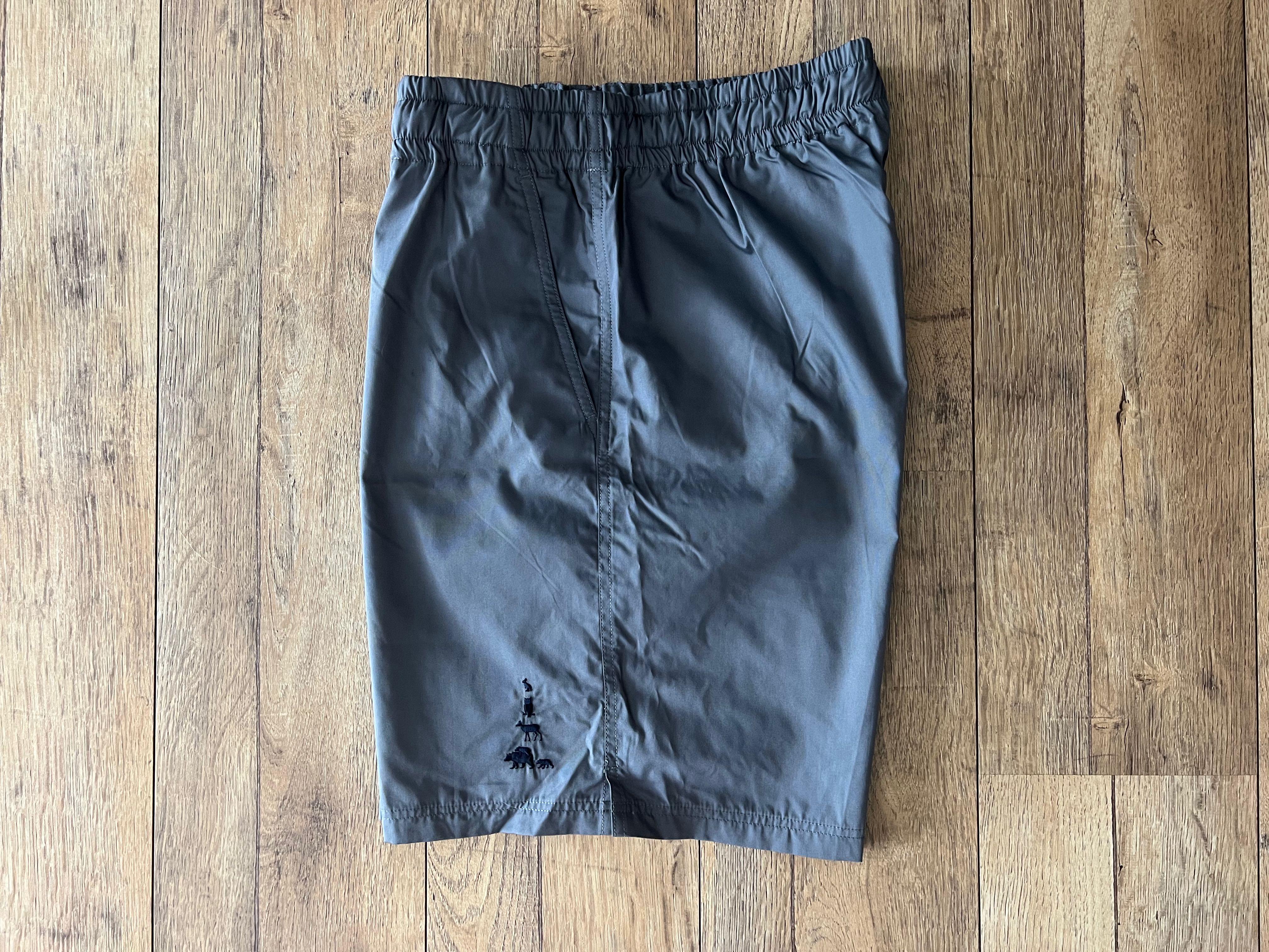 Mountain Research Walker Shorts M Navyショートパンツ - BARBERTEAMCOM