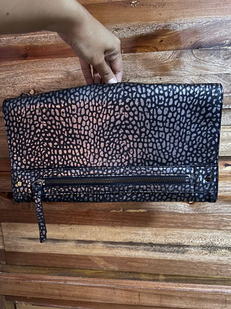 Anne 2025 klein clutch