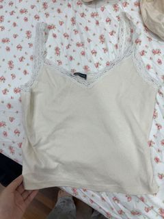 (Category: ) located in . Submitted by discountedbrandyy (Listing ID 1164390514, Image 1). Description: .